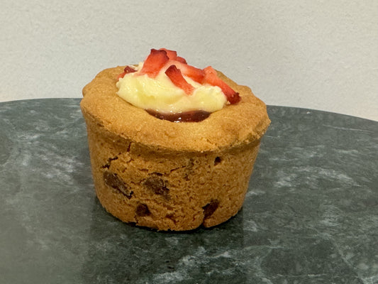 Strawberry and Cream Cookie Cup